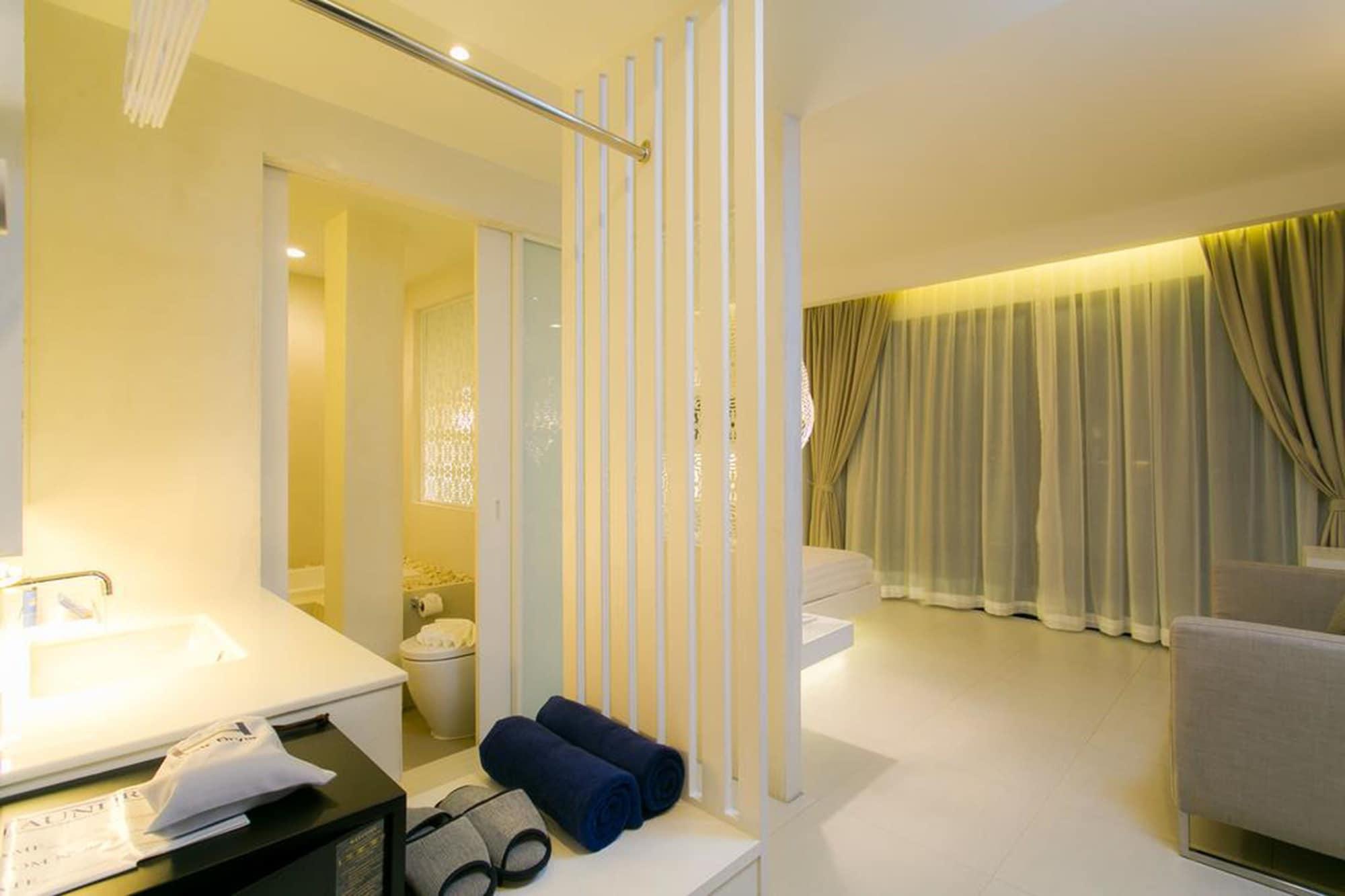 Hotel The House Patong Esterno foto