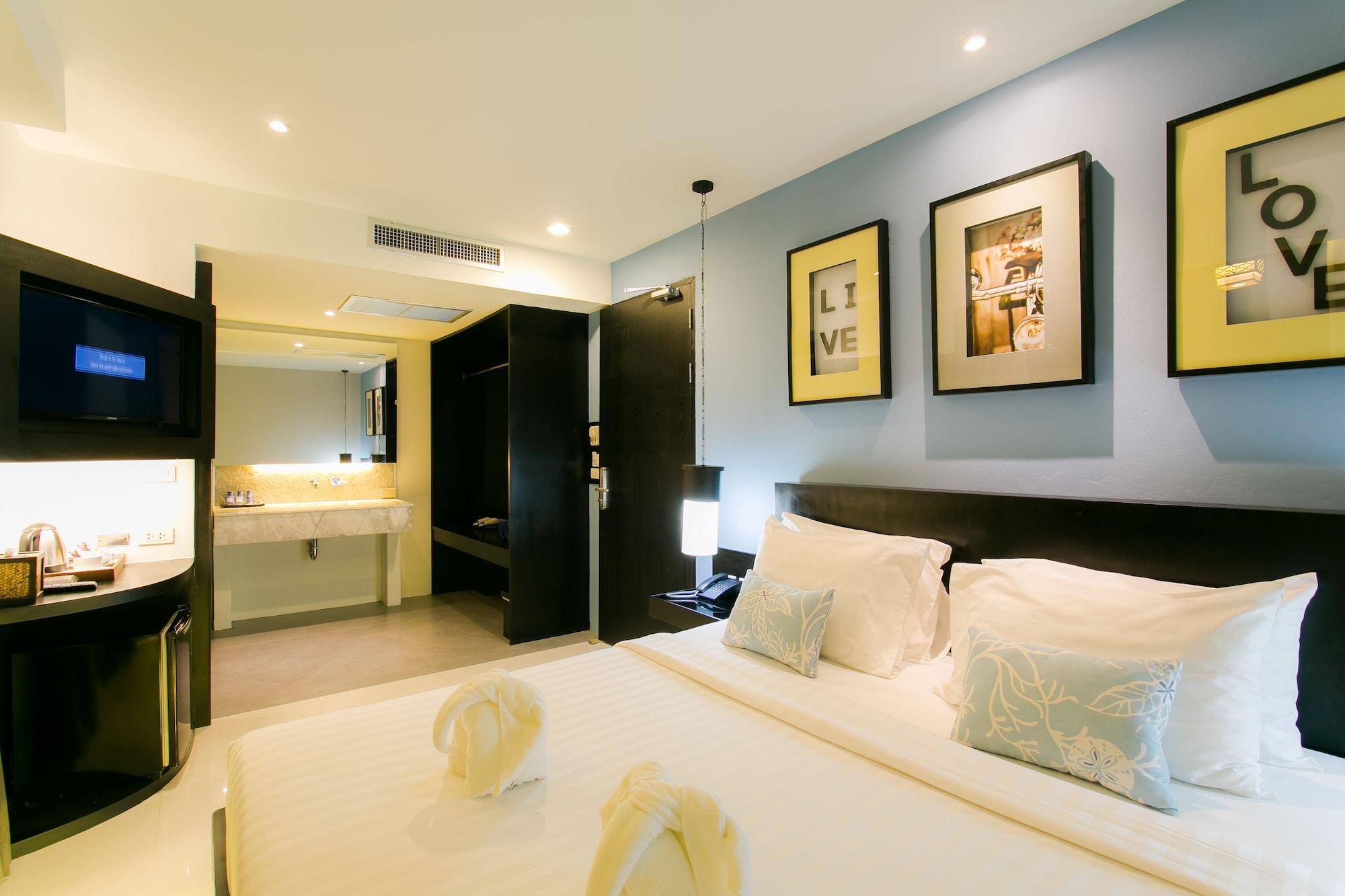 Hotel The House Patong Esterno foto