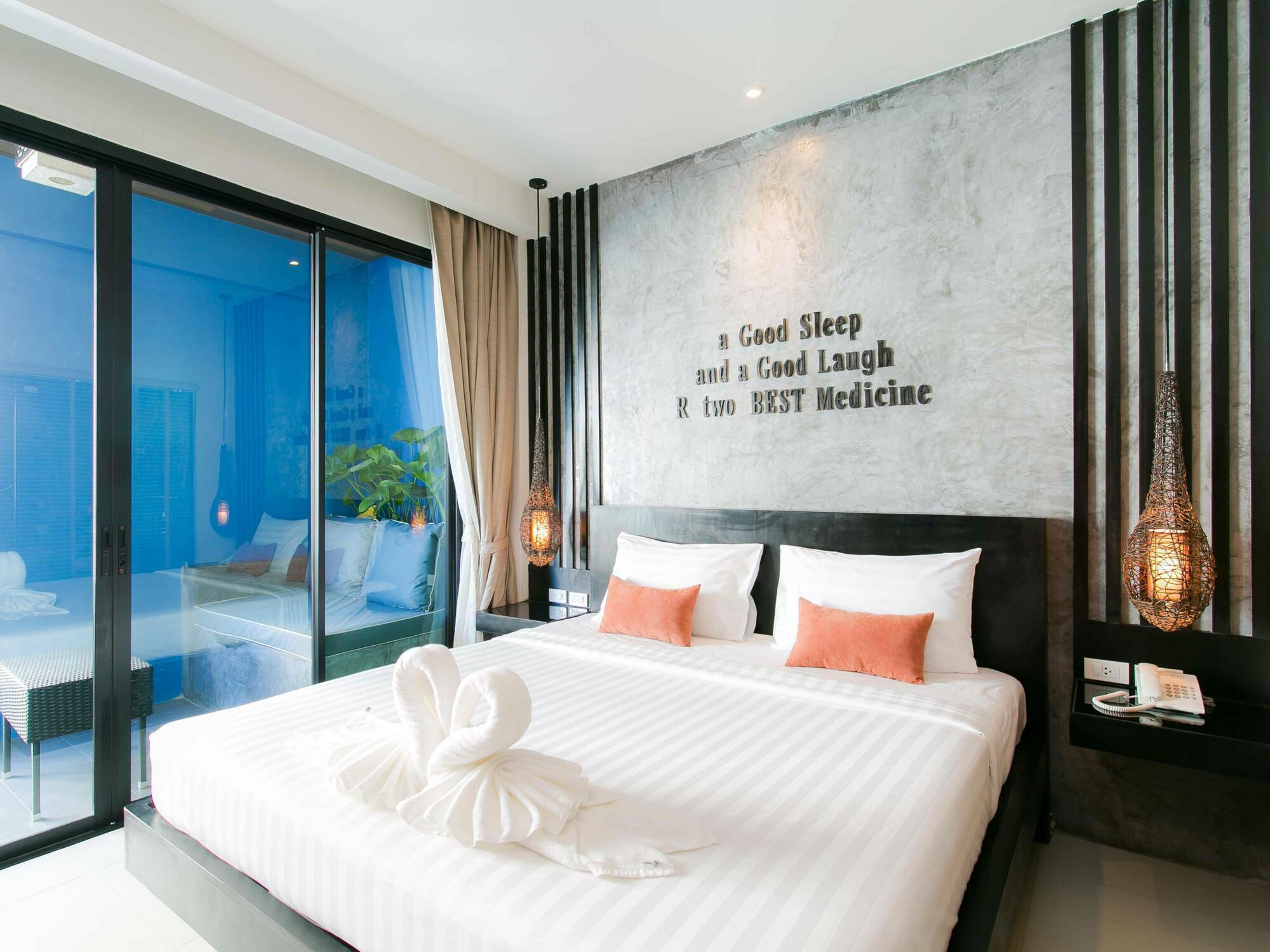 Hotel The House Patong Esterno foto