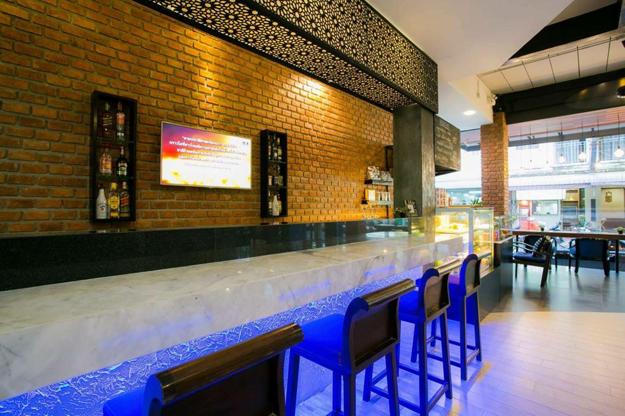 Hotel The House Patong Esterno foto
